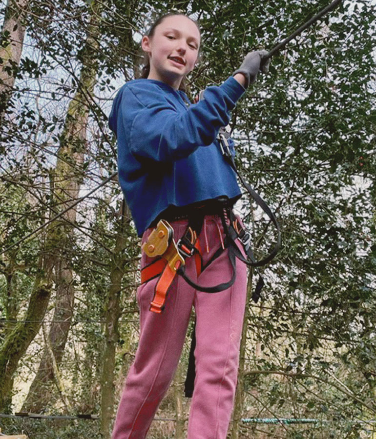 Aire de jeux pour enfants en plein air (56)